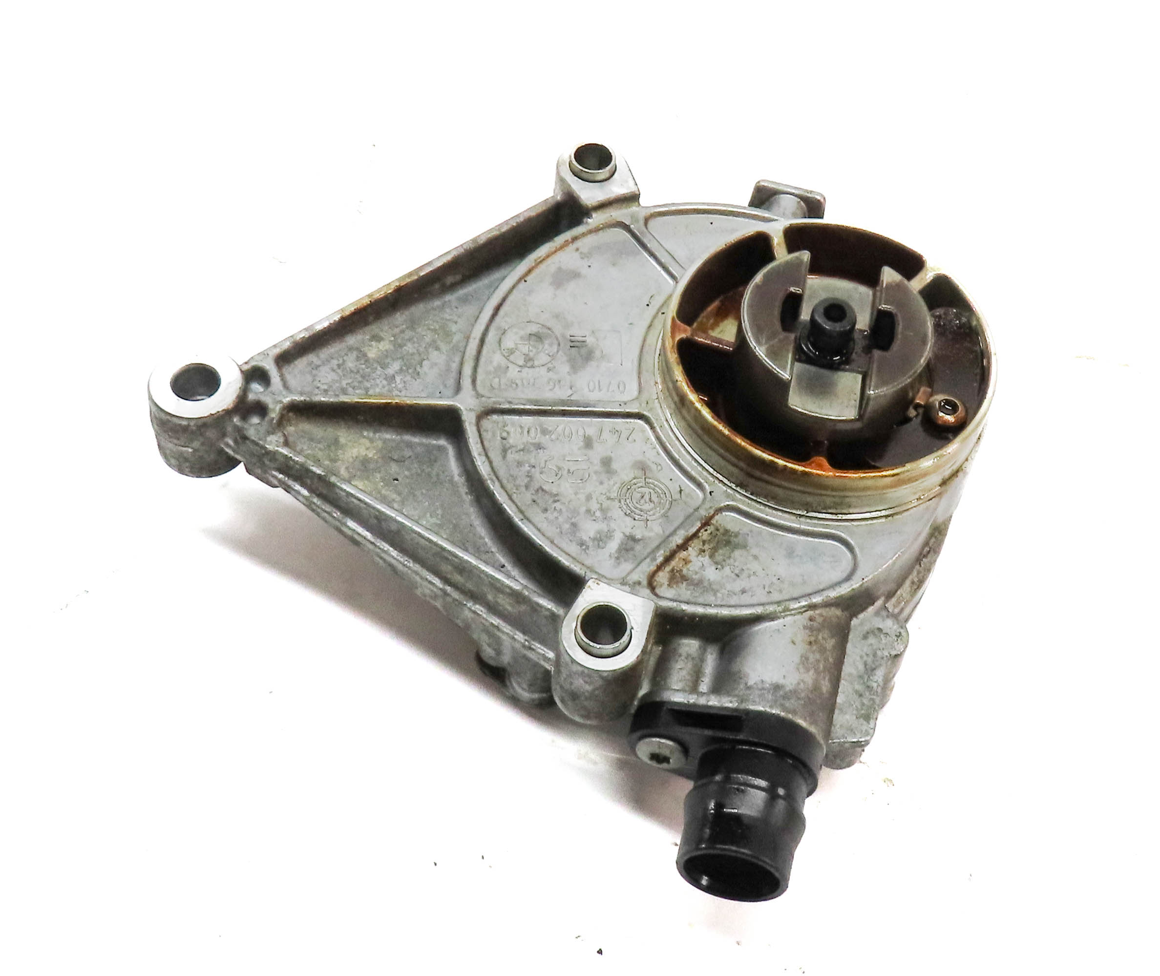 13-18 BMW 2 3 4 5 X1 X3 X4 X5 Z4 (F10 F22 F25 F30 F32) 2.0L TURBO VACUUM PUMP — exact item pictured
